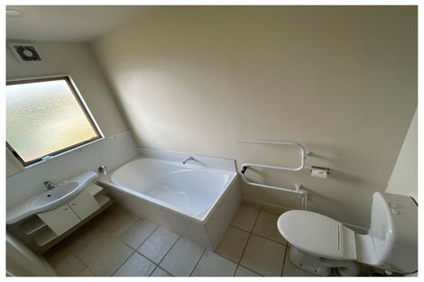 Photo of property in 86 Mount Pleasant Road, Mount Pleasant, Christchurch, 8081