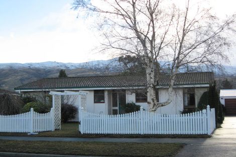 Photo of property in 96 Waenga Drive, Cromwell, 9310