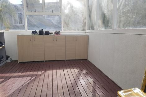 Photo of property in 2/276 East Coast Road, Milford, Auckland, 0620