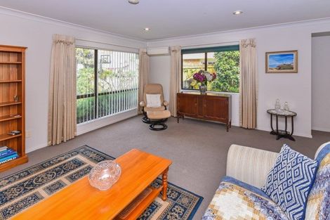 Photo of property in 3 Gaylord Place, Conifer Grove, Takanini, 2112