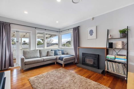 Photo of property in 324 Glengarry Road, Glen Eden, Auckland, 0602
