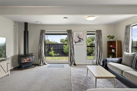 Photo of property in 2 Thompsons Road, Belfast, Christchurch, 8051