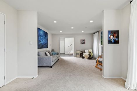 Photo of property in 30c Schnapper Rock Road, Schnapper Rock, Auckland, 0632