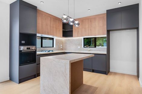 Photo of property in 4 Barrie Avenue, Papatoetoe, Auckland, 2025