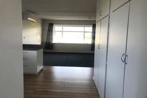 Photo of property in 98 Hokonui Drive, Gore, 9710