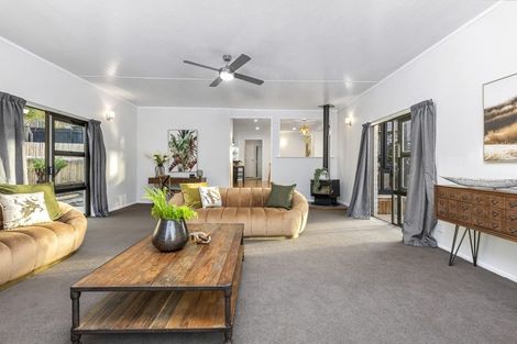 Photo of property in 5 Rakino Avenue, Manly, Whangaparaoa, 0930