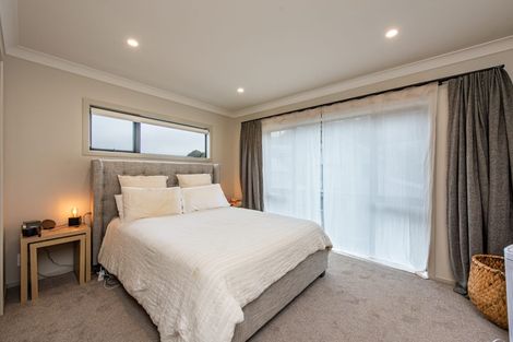 Photo of property in 29 Brindle Way, Newlands, Wellington, 6037