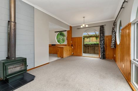 Photo of property in 76 Leinster Avenue, Raumati South, Paraparaumu, 5032