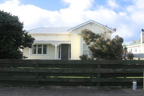 Photo of property in 239 Botanical Road, Takaro, Palmerston North, 4412