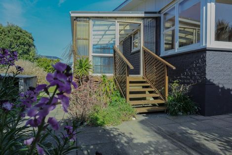 Photo of property in 32 Domett Esplanade, Cobden, Greymouth, 7802