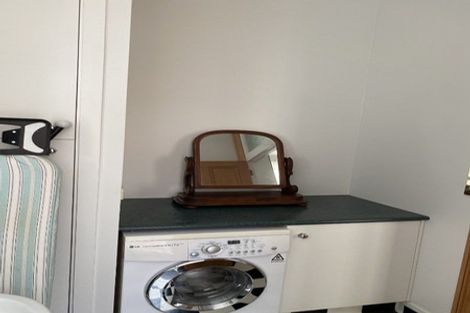 Photo of property in 4/12 Murphy Street, Thorndon, Wellington, 6011