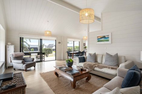 Photo of property in 106 The Quay, Pauanui, Hikuai, 3579