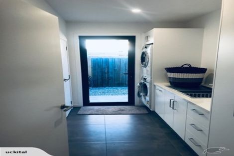 Photo of property in 10 Alice Burn Drive, Luggate, Cromwell, 9383