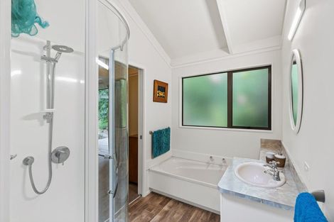 Photo of property in 130 Gibbons Road, Kaiwaka, 0573