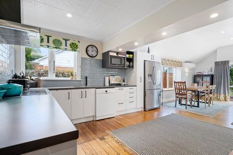 Photo of property in 15 Hamilton Road, Cambridge, 3434