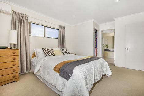 Photo of property in 45 Blackwood Drive, Wattle Downs, Auckland, 2103