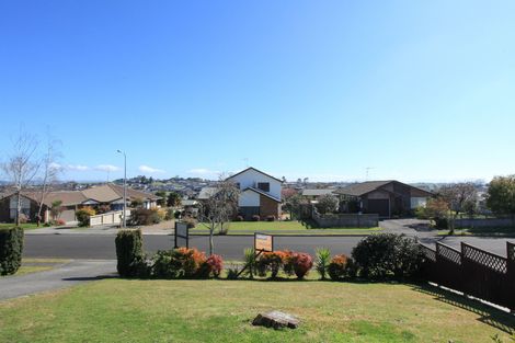 Photo of property in 7 Rosehill Place, Nawton, Hamilton, 3200