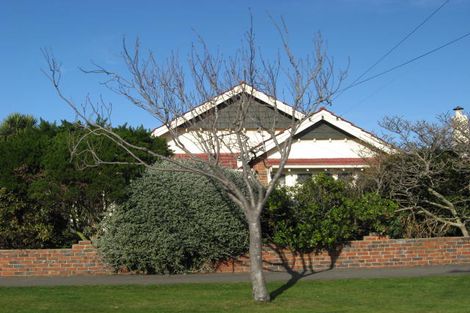 Photo of property in 39 Hargest Crescent, Saint Kilda, Dunedin, 9012