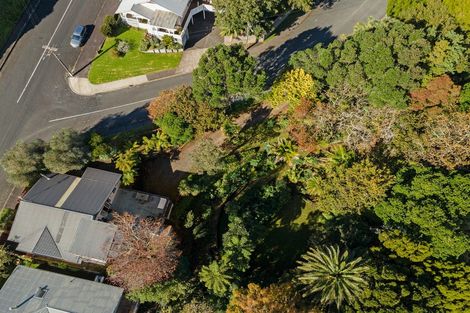 Photo of property in 64 Cutfield Road, New Plymouth, 4310