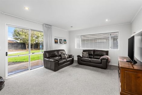 Photo of property in 7 Copperfield Close, Parklands, Christchurch, 8083