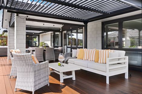 Photo of property in 2 Olive Close, Omokoroa, 3114