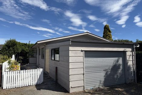 Photo of property in 2/30 Leicester Street, Stoke, Nelson, 7011