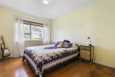 Photo of property in 9 Woodhouse Place, West Harbour, Auckland, 0618