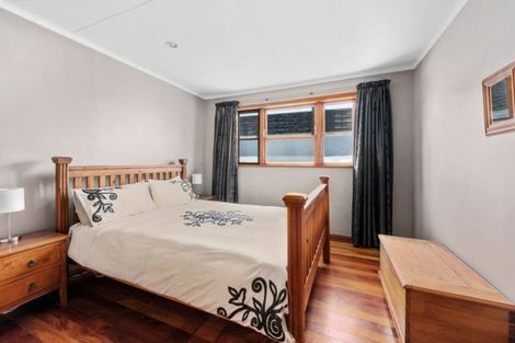 Photo of property in 41 Strasbourge Street, Martinborough, 5711