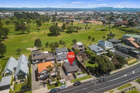 Photo of property in 128b Oceanbeach Road, Mount Maunganui, 3116
