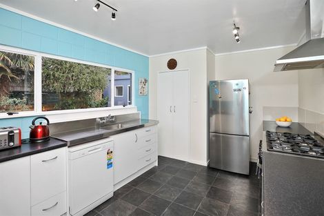 Photo of property in 104 Waikiekie Road, Thames, 3500
