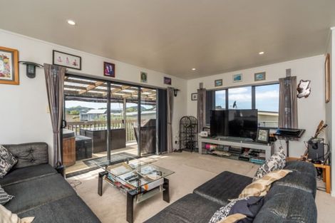 Photo of property in 5 Marram Place, Mangawhai Heads, Mangawhai, 0505