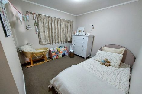 Photo of property in 53 Barbados Drive, Unsworth Heights, Auckland, 0632