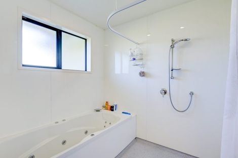 Photo of property in 8 Northside Drive, Waikuku, Rangiora, 7473