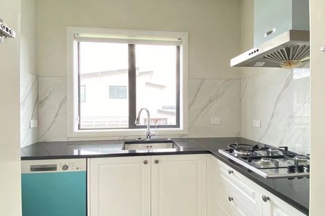 Photo of property in 15 Craigs Way, Hobsonville, Auckland, 0616