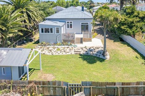 Photo of property in 18 Abbot Street, Gonville, Whanganui, 4501