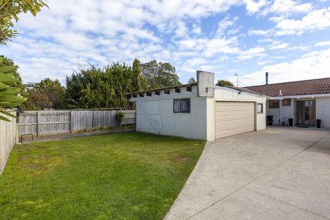 Photo of property in 11b Falla Street, Paraparaumu Beach, Paraparaumu, 5032