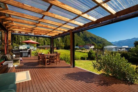 Photo of property in 2 Hector Close, Kingston, Athol, 9793