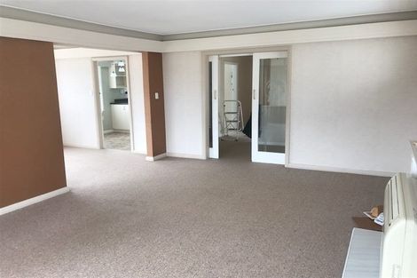 Photo of property in 37 Tio Tio Road, Miramar, Wellington, 6022