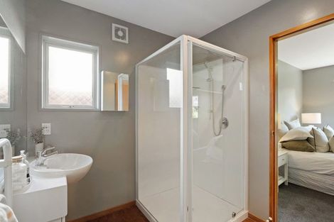 Photo of property in 29b Division Street, Riccarton, Christchurch, 8041