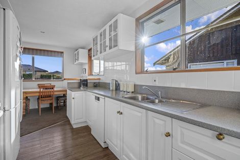 Photo of property in 20 Amberley Beach Road, Amberley, 7410