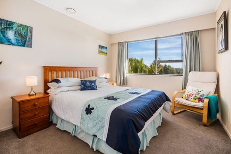 Photo of property in 2 Forth Place, Papakowhai, Porirua, 5024