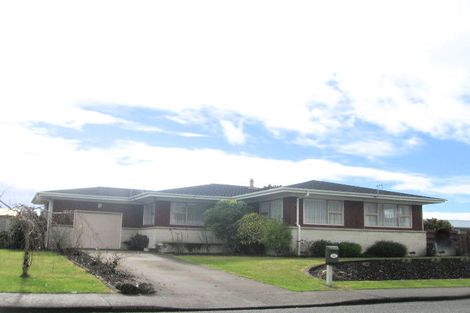 Photo of property in 24 Folkestone Drive, Flaxmere, Hastings, 4120