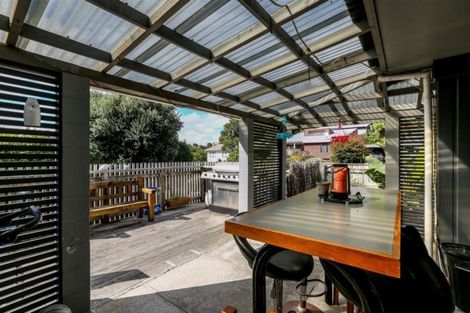 Photo of property in 47 Maratahu Street, Westown, New Plymouth, 4310