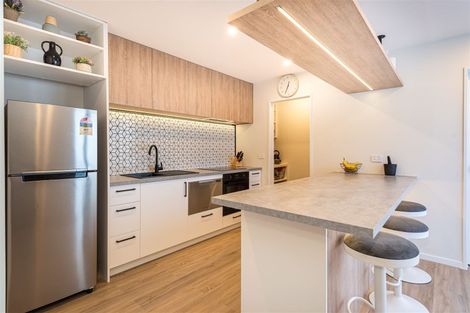 Photo of property in 64b Thackeray Place, Waltham, Christchurch, 8023