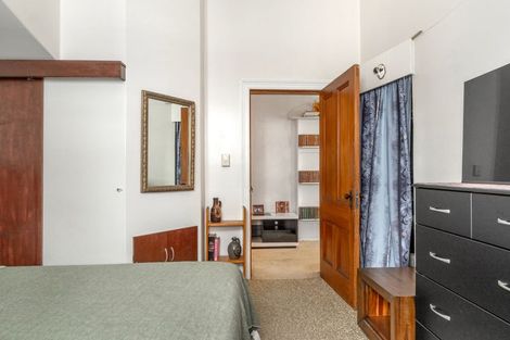 Photo of property in 300 Aberdeen Road, Gisborne, 4010