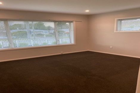 Photo of property in 33 Woodbury Street, Avonhead, Christchurch, 8042
