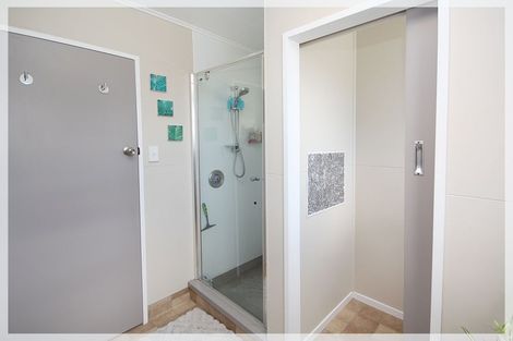 Photo of property in 14 Punga Street, Tangimoana, 4822