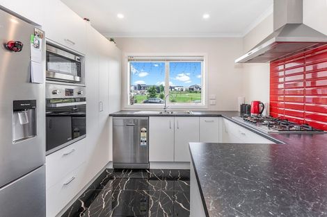 Photo of property in 27 Briannarose Drive, Fitzroy, Hamilton, 3206