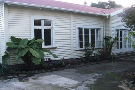 Photo of property in 6 Wakefield Street, Welbourn, New Plymouth, 4310