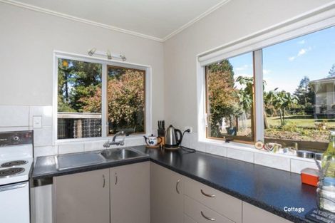 Photo of property in 2067 Taihape Road, Sherenden, Hastings, 4179